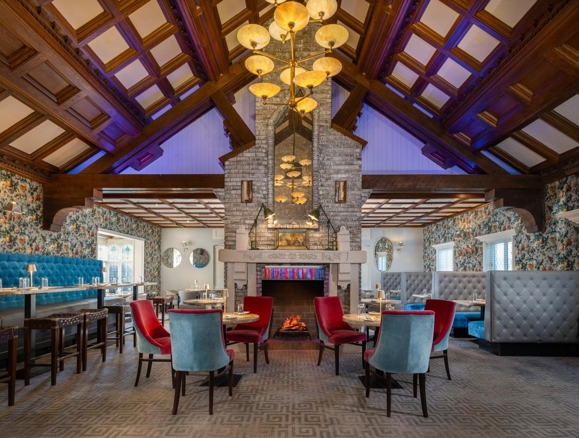 Treacys Oakwood Hotel, Shannon Exterior photo